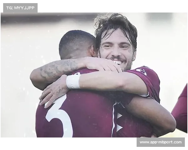 林华欢点球扳平比分，西双版纳球迷呐喊响彻雨林